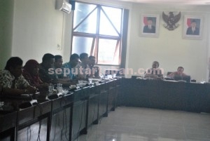 RESAH : Kades ring 1 PT Semen Indonesia akan menolak seluruh dana CSR jika manajemen BUMN itu tidak komunikatif.