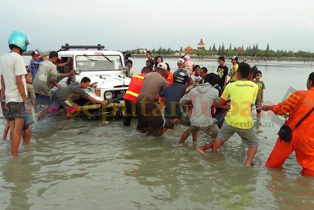 JEEP terjebak