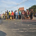 Protes Pipanisasi MCL Blokir Jalan