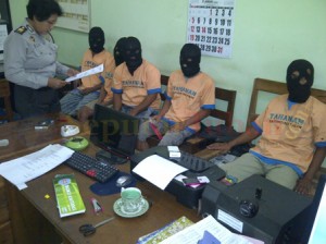Judi Tuban 2
