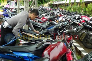 Malam tahun baru, Sepeda motor disita Polisi