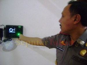 absensi PNS
