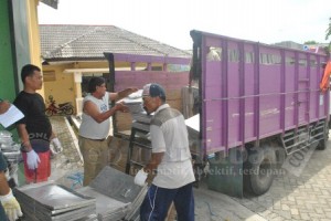 Pengiriman Logistik KPUD Tuban