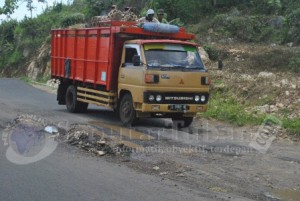 jalan rusak2