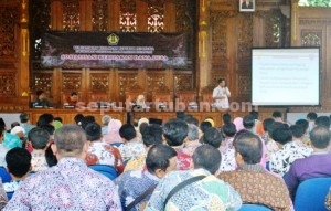 DIPAHAMKAN : Sosialisasi penggunaan dana desa di Pendopo Kridho Manunggal Pemkab Tuban