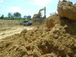 BANDEL : Aktivitas tambang illegal di wilayah Desa Simo Kecamatan Soko