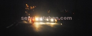 GELAP GULITA: Inilah pemandangan jalan di kawasan PT Semen Indonesia saat malam hari.  
