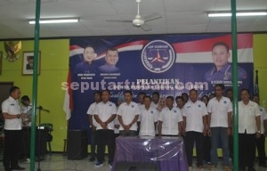 SEMANGAT BARU : Proses pelantikan pengurus cabang LDP KUM HAM Tuban periode 2015-2020