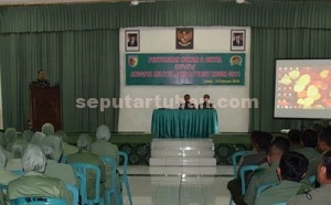 BERKALA DILAKUKAN : Dandim 0811 Tuban, Letkol Inf. Sarwo Supriyo saat menyampaikan sambutan