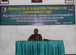 NETRALITAS : Dandim 0811/Tuban, saat memberikan arahan kepada anggotanya