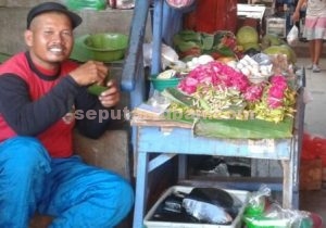 Penjual bunga tabur