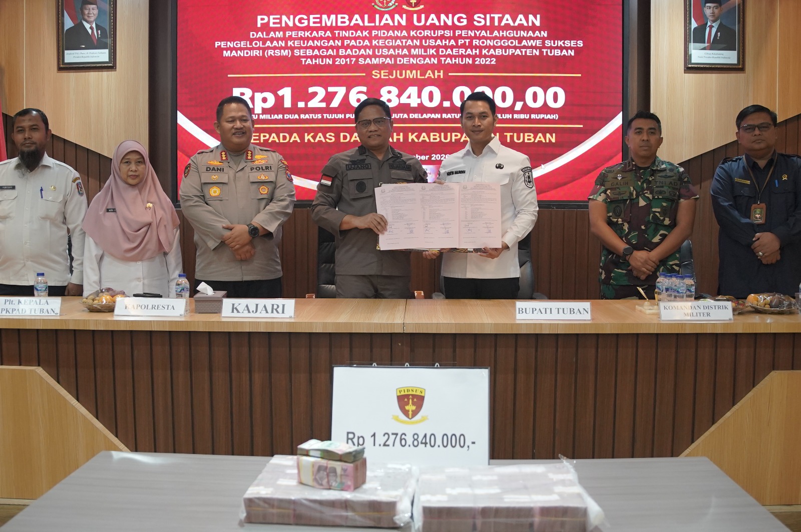 penyerahan_aset_Kejari_Tuban